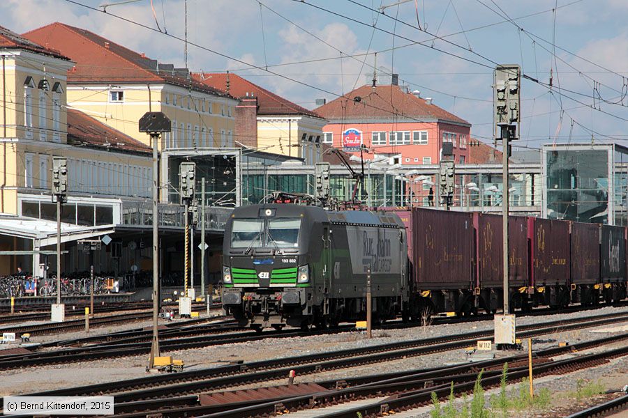 European Locomotive Leasing  - 193 832
/ Bild: eloc193832_bk1506240346.jpg