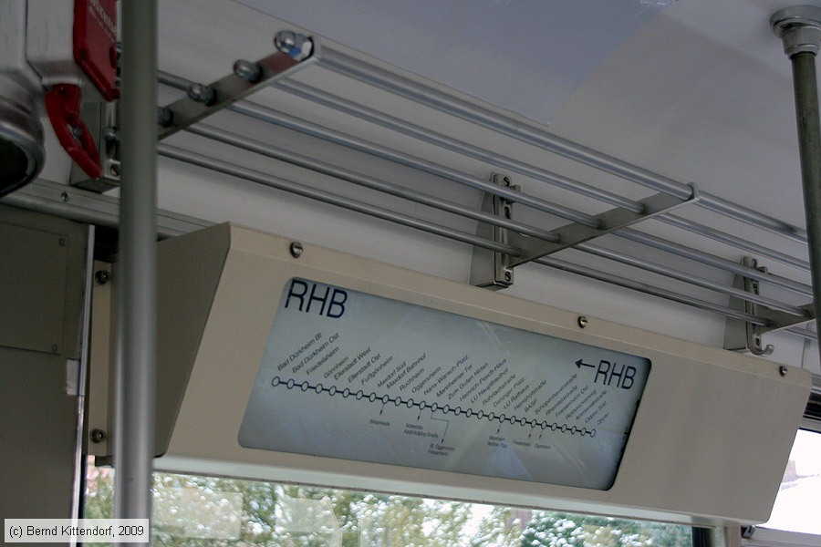 Rhein-Haardtbahn - 1017 - Innenansicht
/ Bild: rhb1017_bk0912140010.jpg