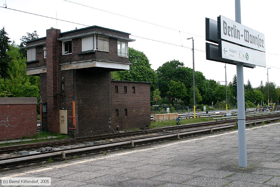 Bahnhof Berlin Wannsee
/ Bild: bfberlinwannsee_e0019796.jpg