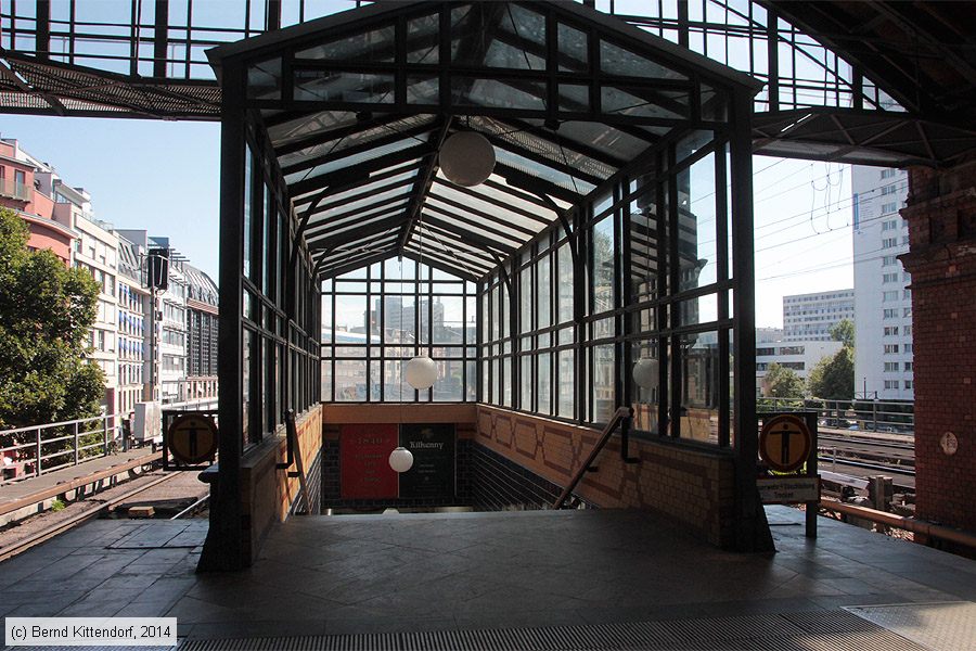 Bahnhof Berlin Hackescher Markt
/ Bild: bfberlinhackeschermarkt_bk1407230010.jpg