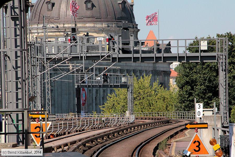 Bahnhof Berlin Hackescher Markt
/ Bild: bfberlinhackeschermarkt_bk1407230012.jpg