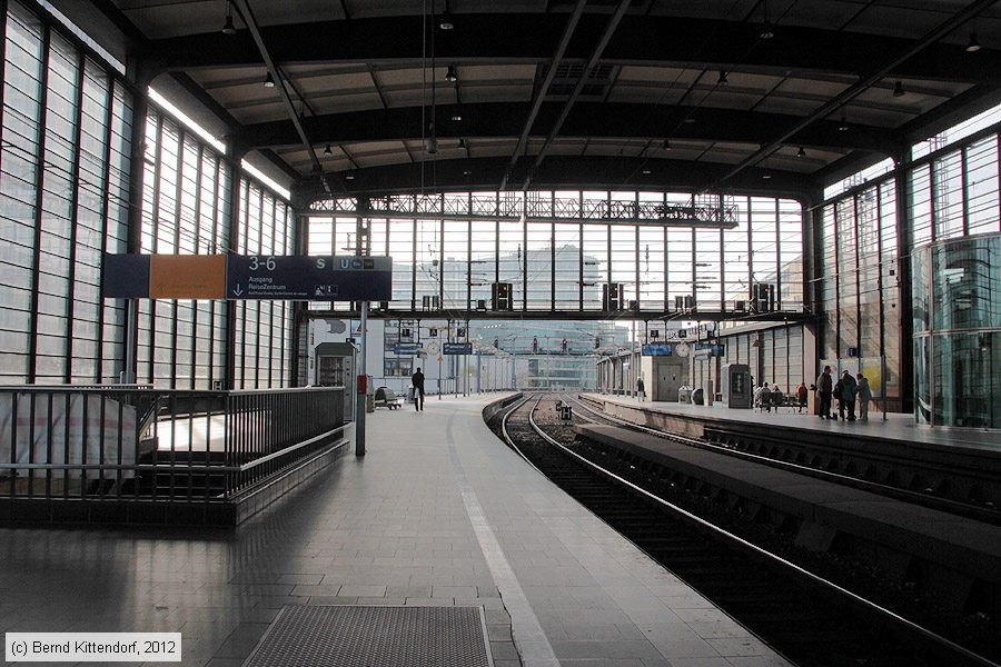 Bahnhof Berlin Zoologischer Garten
/ Bild: bfberlinzoo_bk1210170004.jpg