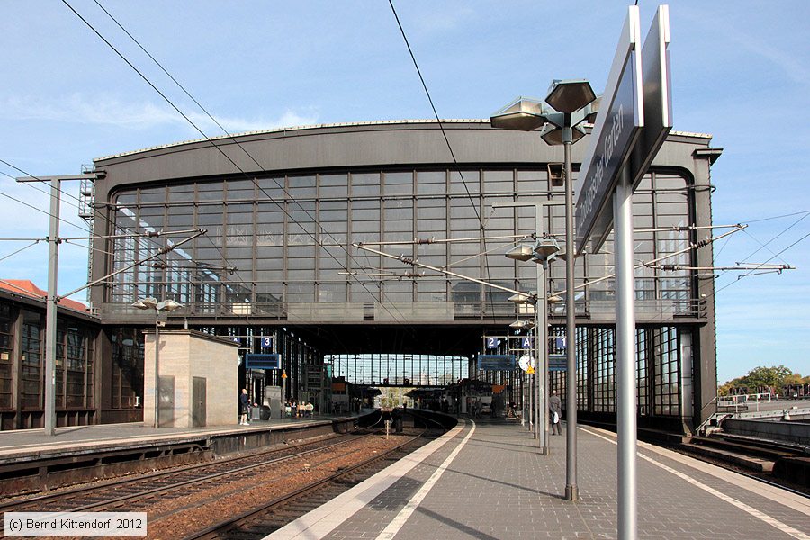 Bahnhof Berlin Zoologischer Garten
/ Bild: bfberlinzoo_bk1210170015.jpg