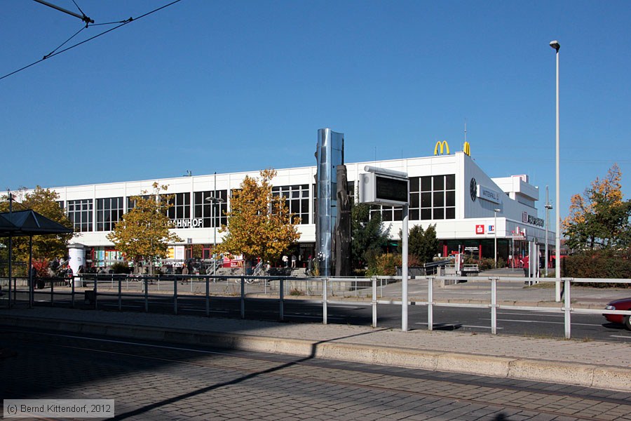 Cottbus Hauptbahnhof
/ Bild: bfcottbushbf_bk1210200050.jpg Cottbus Hauptbahnhof
/ Bild: bfcottbushbf_bk1210200050.jpg