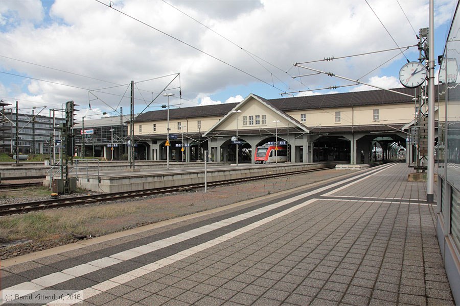 Darmstadt Hauptbahnhof
/ Bild: bfdarmstadthbf_bk1604070025.jpg