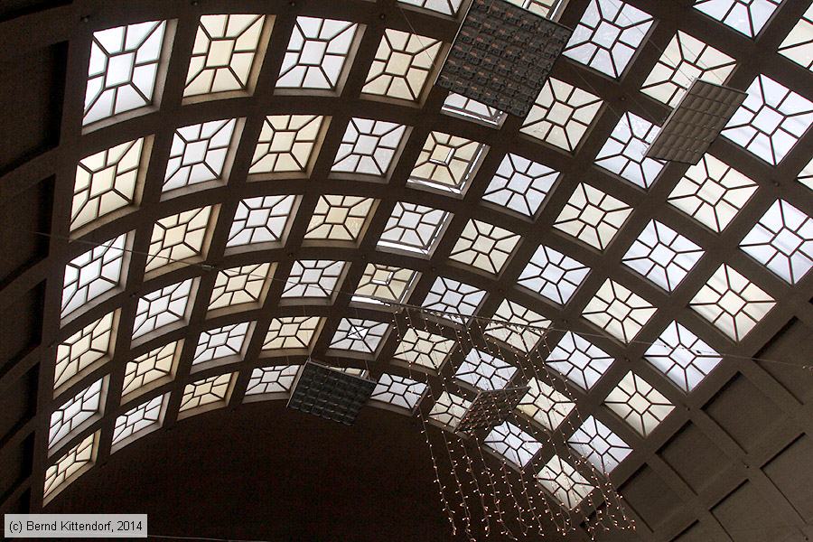 Karlsruhe Hauptbahnhof
/ Bild: bfkarlsruhehbf_bk1401070021.jpg