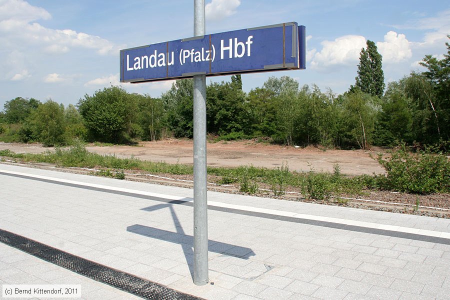 Landau (Pfalz) Hauptbahnhof
/ Bild: bflandaupfalzhbf_bk1105200014.jpg