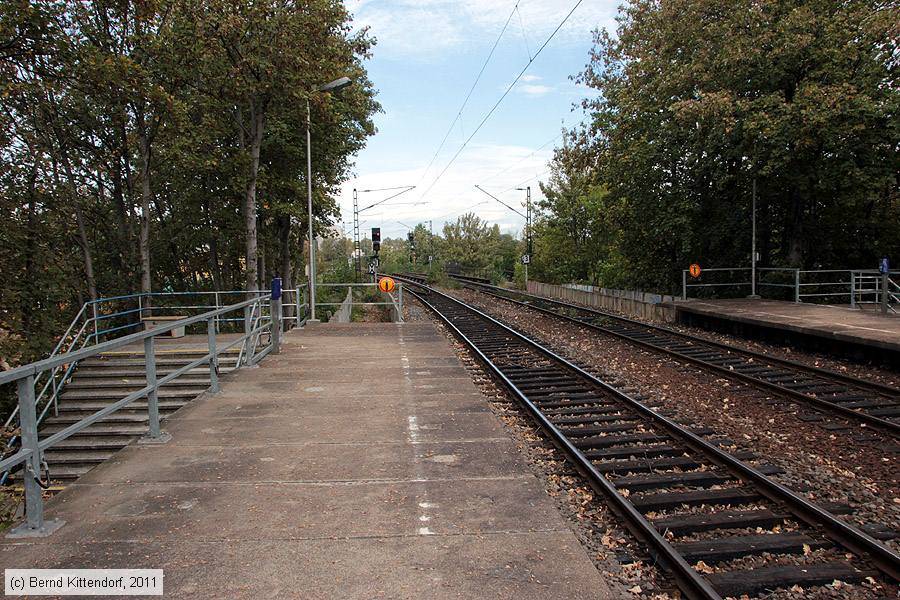 Bahnhof Leipzig Sellerhausen
/ Bild: bfleipzigsellerhausen_bk1110060116.jpg Bahnhof Leipzig Sellerhausen
/ Bild: bfleipzigsellerhausen_bk1110060116.jpg
