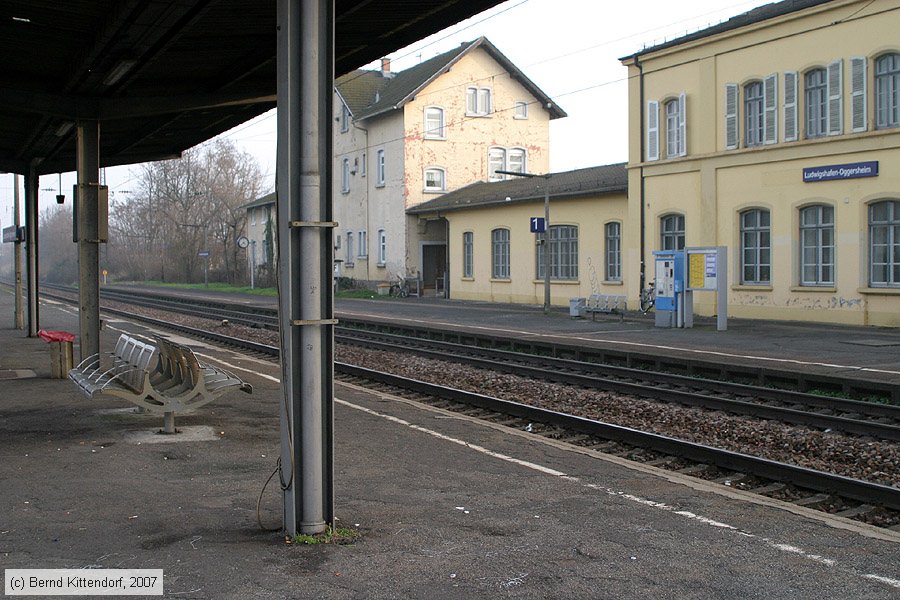 Bahnhof Ludwigshafen Oggersheim
/ Bild: bfludwigshafenoggersheim_bk0702200012.jpg