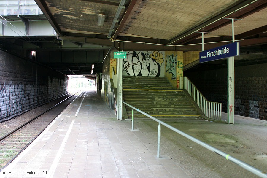 Bahnhof Potsdam Pirschheide
/ Bild: bfpotsdampirschheide_bk1006150299.jpg