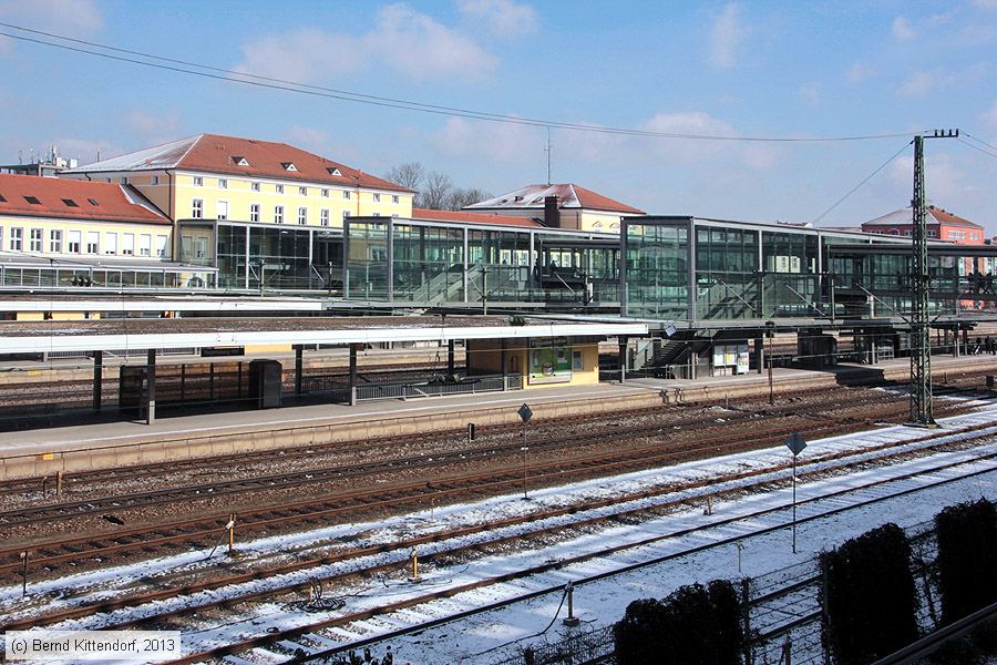 Regensburg Hauptbahnhof
/ Bild: bfregensburghbf_bk1303140001.jpg