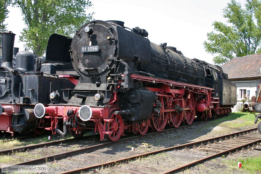 Dampflok - 01 1056
/ Bild: dampf011056_bk0605070080.jpg Dampflok - 01 1056
/ Bild: dampf011056_bk0605070080.jpg