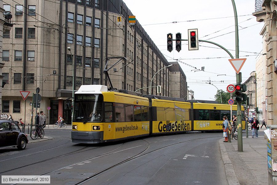 Straßenbahn Berlin - 1060
/ Bild: berlin1060_bk1006150007.jpg