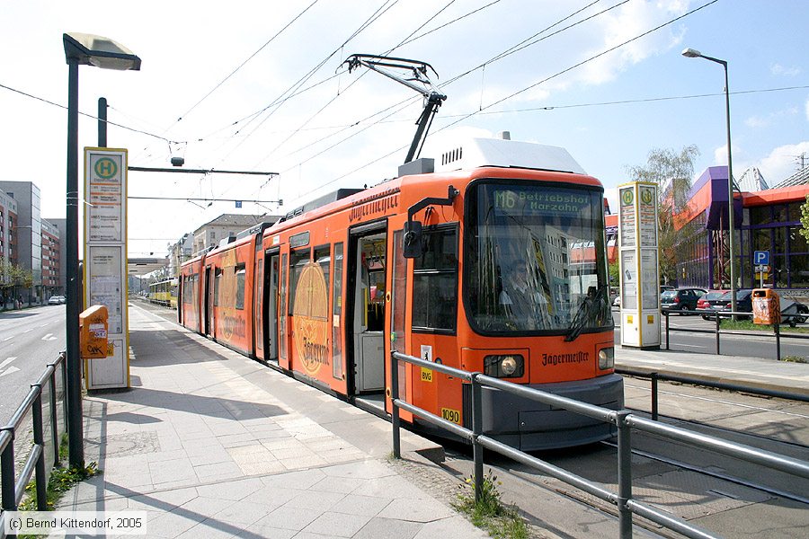 Straßenbahn Berlin - 1090
/ Bild: berlin1090_e0016905.jpg
