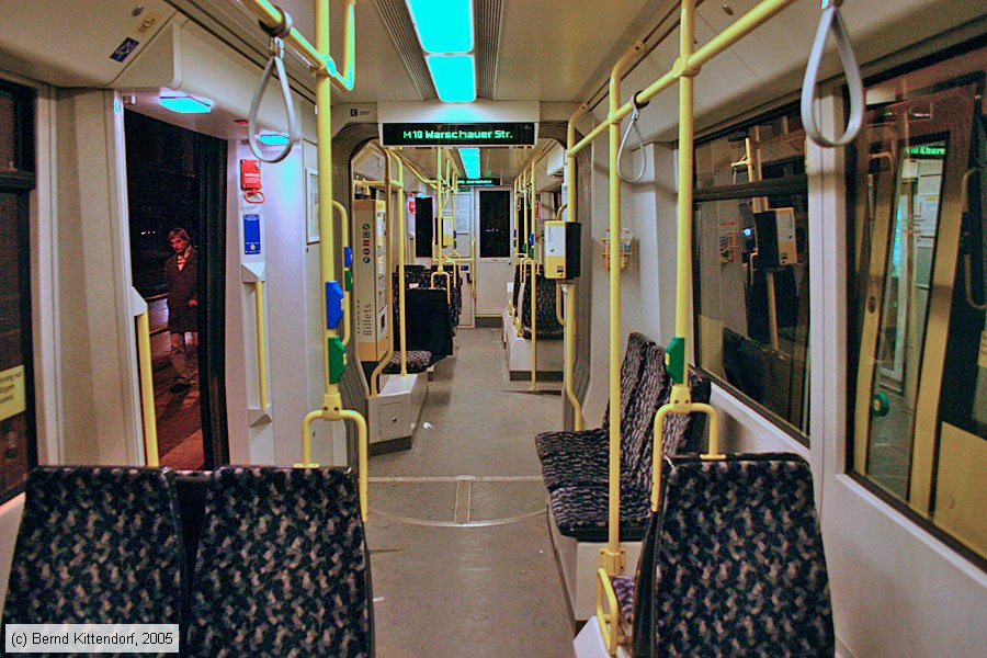 Straßenbahn Berlin - 2007 - Innenansicht
/ Bild: berlin2007_e0013941.jpg