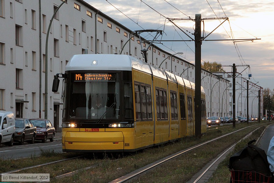 Straßenbahn Berlin - 8006
/ Bild: berlin8006_bk1210170299.jpg