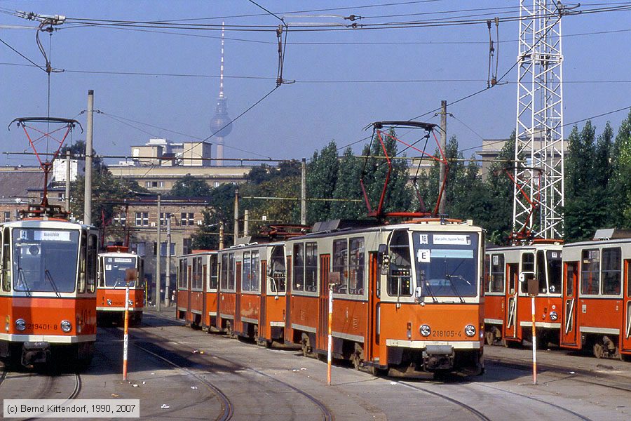 Straßenbahn Berlin - 218105-4
/ Bild: berlin2181054_ds122729.jpg