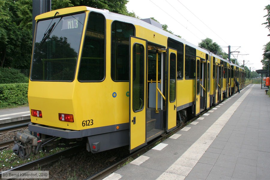 Straßenbahn Berlin - 6123
/ Bild: berlin6123_bk1006150053.jpg