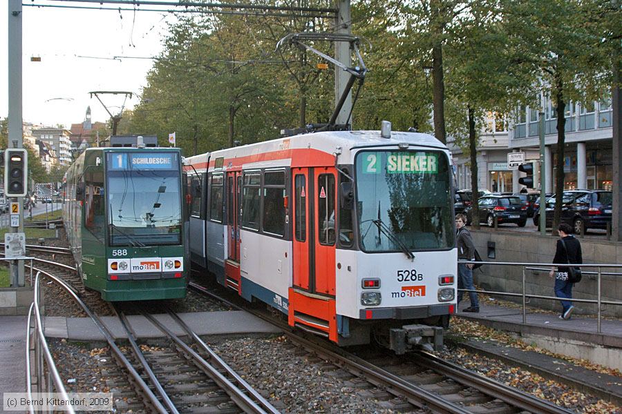 Straßenbahn Bielefeld - 588
/ Bild: bielefeld588_bk0910200336.jpg