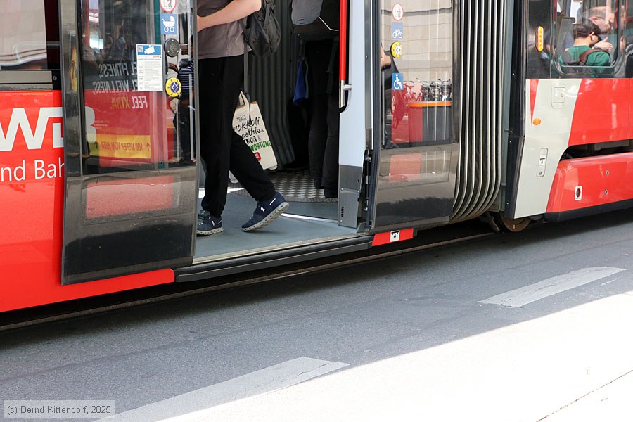 Stra&szlig;enbahn Bonn - 2251
/ Bild: bonn2251_bk2506170149.jpg