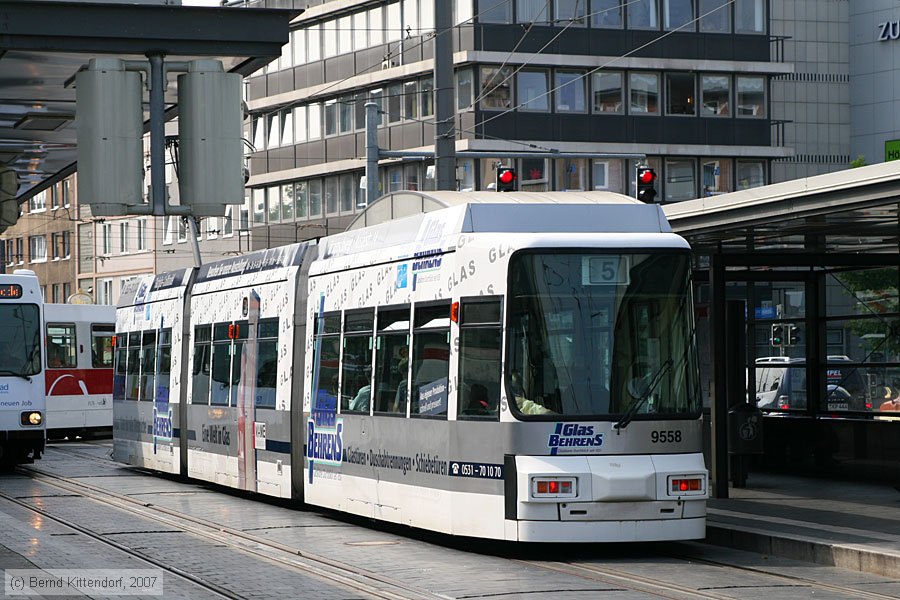Braunschweig - Straßenbahn - 9558
/ Bild: braunschweig9558_bk0708240058.jpg
