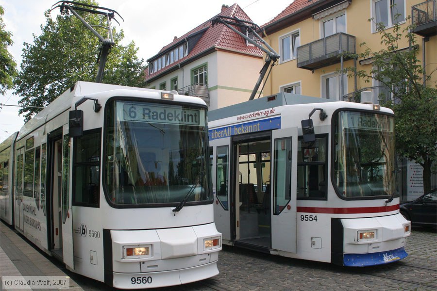 Braunschweig - Straßenbahn - 9560 und 9554
/ Bild: braunschweig9560_cw0708240143.jpg