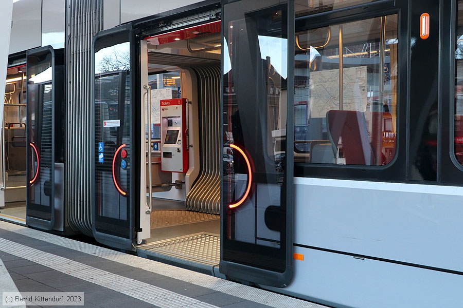 Bremen - Straßenbahn - 3225
/ Bild: bremen3225_bk2301190107.jpg