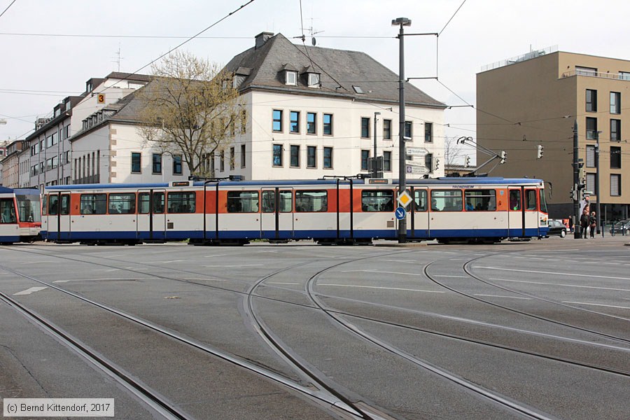 Straßenbahn Darmstadt - 9117
/ Bild: darmstadt9117_bk1704050095.jpg