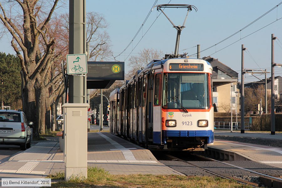 Straßenbahn Darmstadt - 9123
/ Bild: darmstadt9123_bk1603170230.jpg