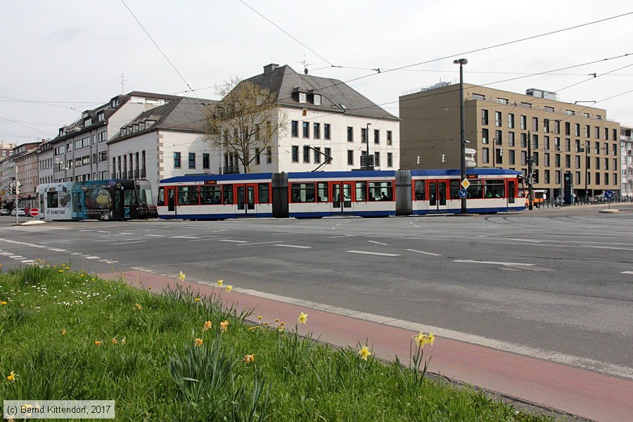 Straßenbahn Darmstadt - 9857
/ Bild: darmstadt9857_bk1704050112.jpg