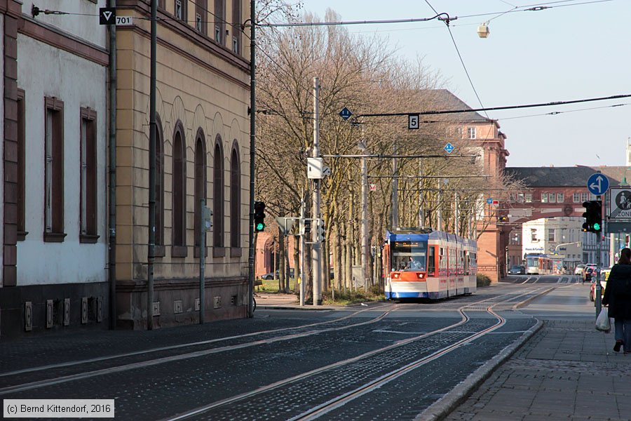 Straßenbahn Darmstadt - 9866
/ Bild: darmstadt9866_bk1603170171.jpg