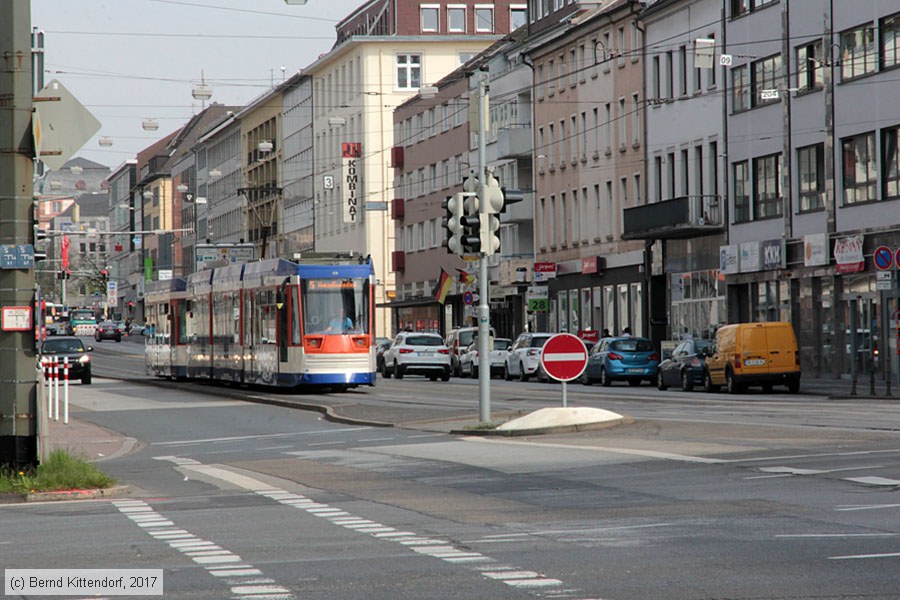 Straßenbahn Darmstadt - 9867
/ Bild: darmstadt9867_bk1704050142.jpg