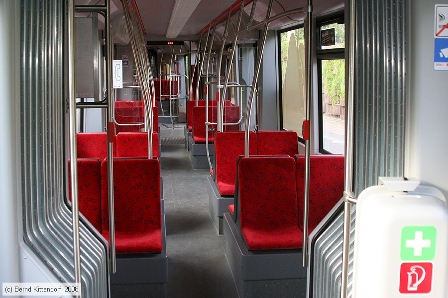 Straßenbahn Dortmund - 1 - Innenansicht
/ Bild: dortmund1_bk0808110249.jpg Straßenbahn Dortmund - 1 - Innenansicht
/ Bild: dortmund1_bk0808110249.jpg