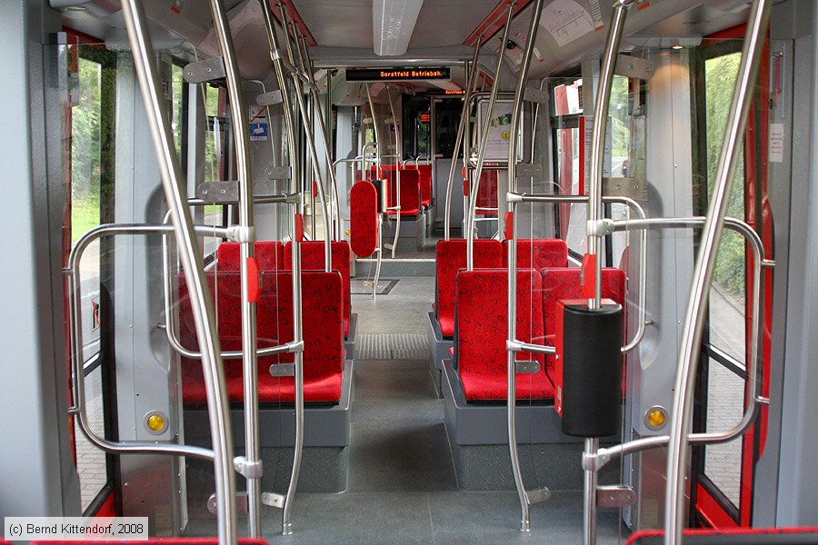 Stra&szlig;enbahn Dortmund - 1 - Innenansicht
/ Bild: dortmund1_bk0808110254.jpg