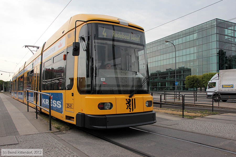 Straßenbahn Dresden - 2541
/ Bild: dresden2541_bk1208160059.jpg