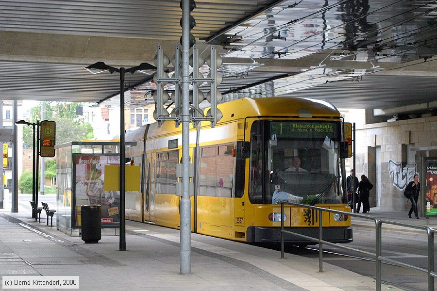 Straßenbahn Dresden - 2587
/ Bild: dresden2587_bk0605130275.jpg