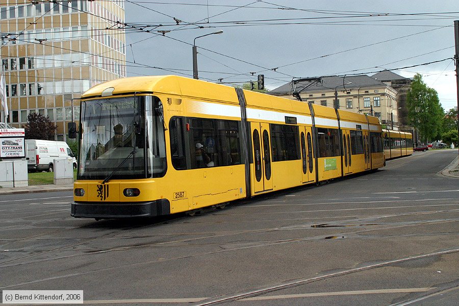 Straßenbahn Dresden - 2587
/ Bild: dresden2587_bk0605130277.jpg