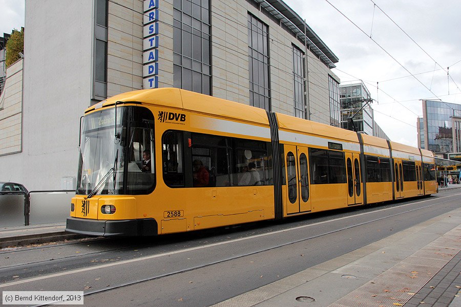 Straßenbahn Dresden - 2588
/ Bild: dresden2588_bk1310180021.jpg