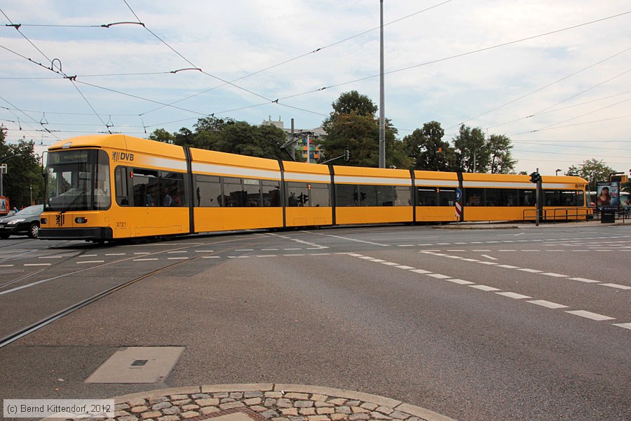 Straßenbahn Dresden - 2721
/ Bild: dresden2721_bk1208160023.jpg