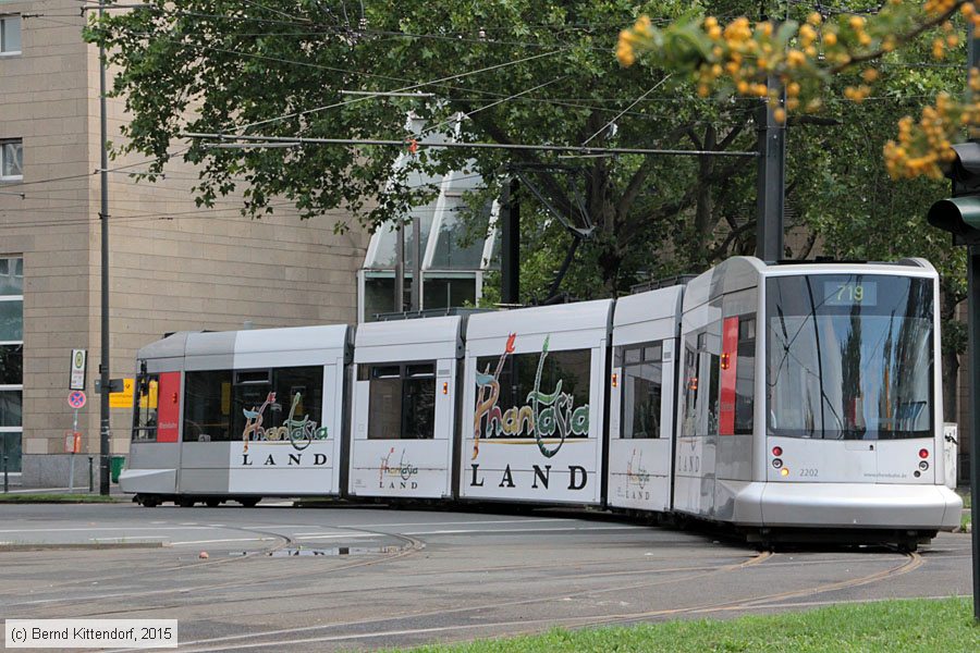 Düsseldorf - Straßenbahn - 2202
/ Bild: duesseldorf2202_bk1508180052.jpg