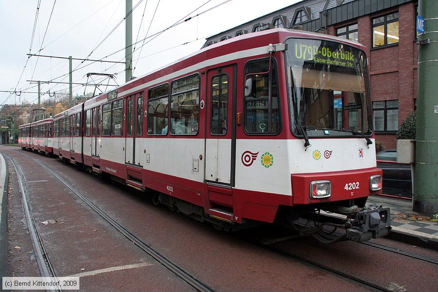 Düsseldorf - Stadtbahn - 4202
/ Bild: duesseldorf4202_bk0911240289.jpg
