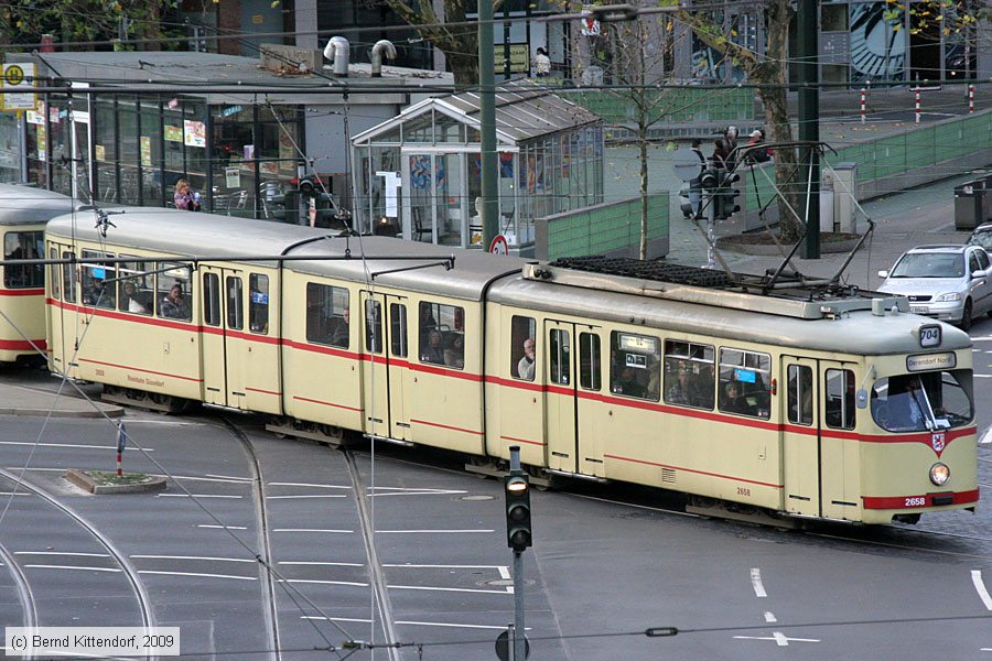 Düsseldorf - Straßenbahn - 2658
/ Bild: duesseldorf2658_bk0911250006.jpg