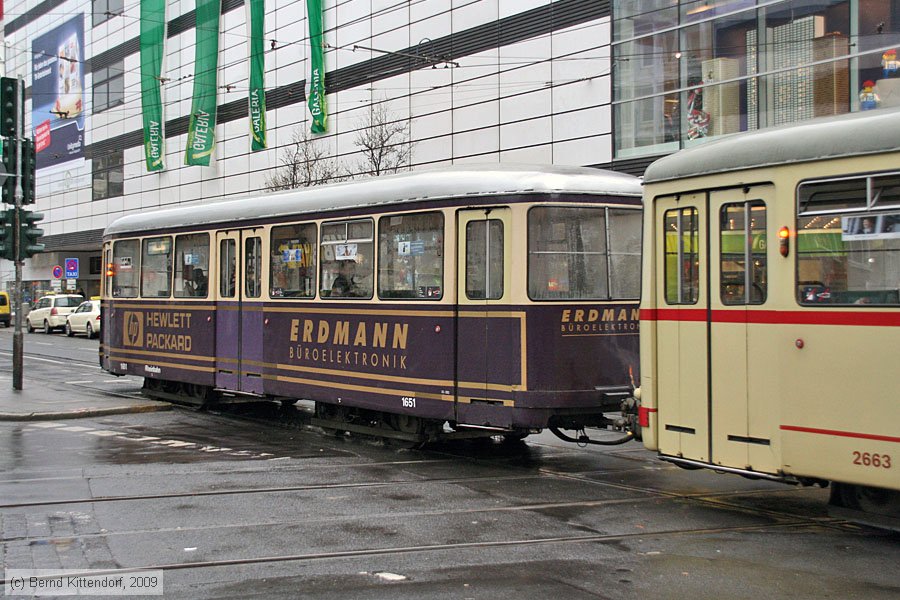 Düsseldorf - Straßenbahn - 1651
/ Bild: duesseldorf1651_bk0911230199.jpg