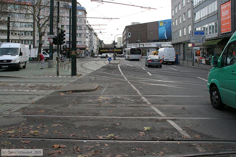 Düsseldorf - Straßenbahn - Anlagen
/ Bild: duesseldorfanlagen_bk0911240017.jpg
