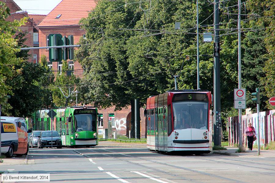 Straßenbahn Erfurt - 632
/ Bild: erfurt632_bk1408060017.jpg