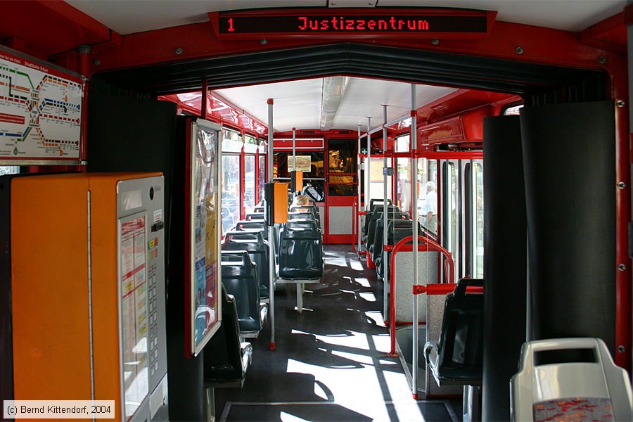 Straßenbahn Erfurt - 525 - Innenansicht
/ Bild: erfurt525_e0006197.jpg