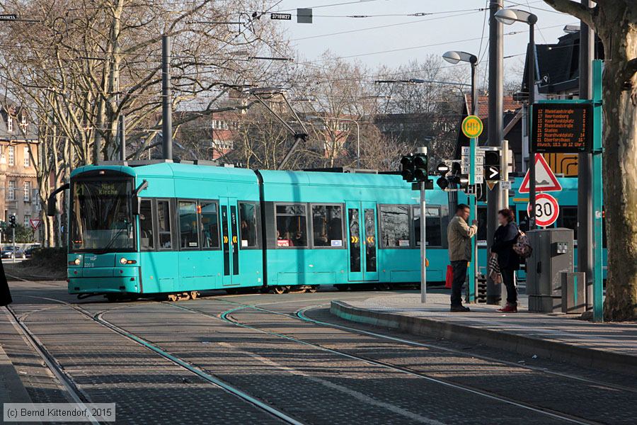 Straßenbahn Frankfurt (Main) - 220
/ Bild: frankfurtmain220_bk1503170094.jpg