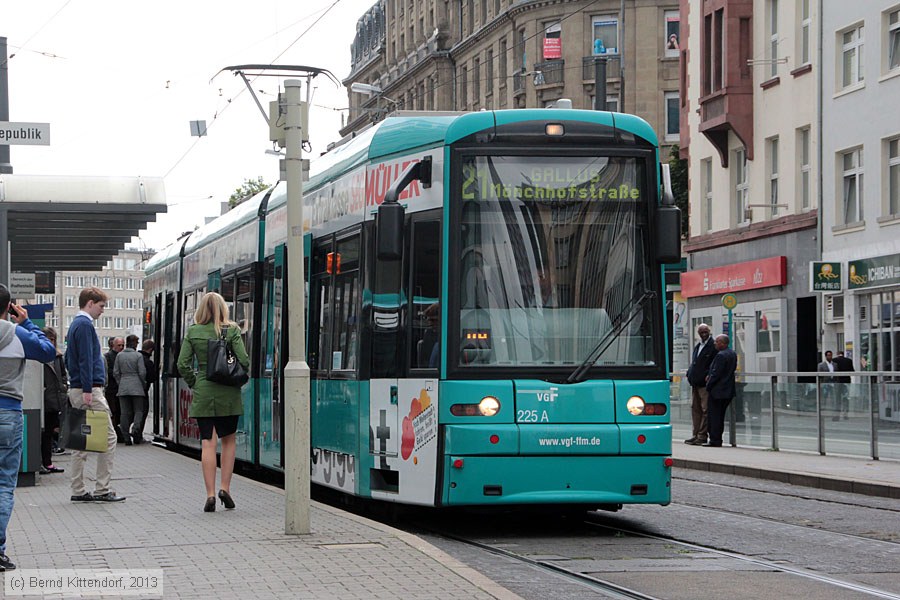 Straßenbahn Frankfurt (Main) - 225
/ Bild: frankfurtmain225_bk1309120358.jpg