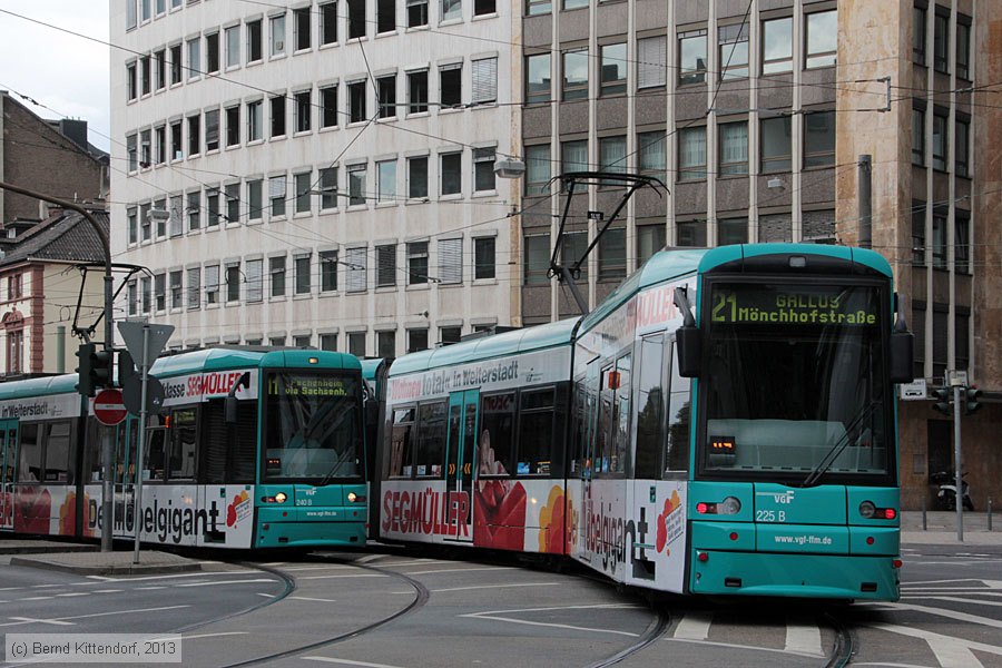 Straßenbahn Frankfurt (Main) - 225
/ Bild: frankfurtmain225_bk1309120362.jpg