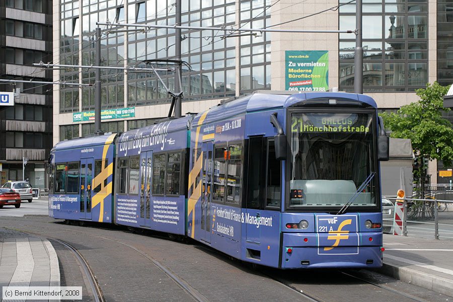 Straßenbahn Frankfurt (Main) - 221
/ Bild: frankfurtmain221_bk0805020209.jpg